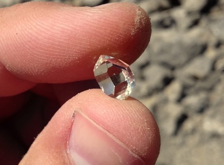 NÁLEZ KRÁSNÉHO VZORKU KŘIŠŤÁLU - TYPICKÝ HERKIMER DIAMOND