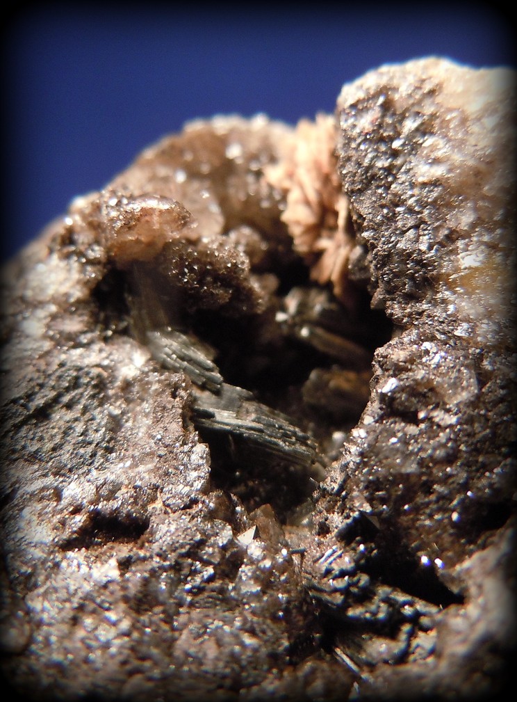 PYROLUZIT (3)