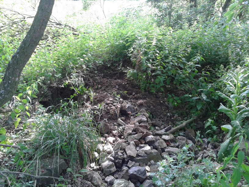 ROZKOPANÁ HALDA