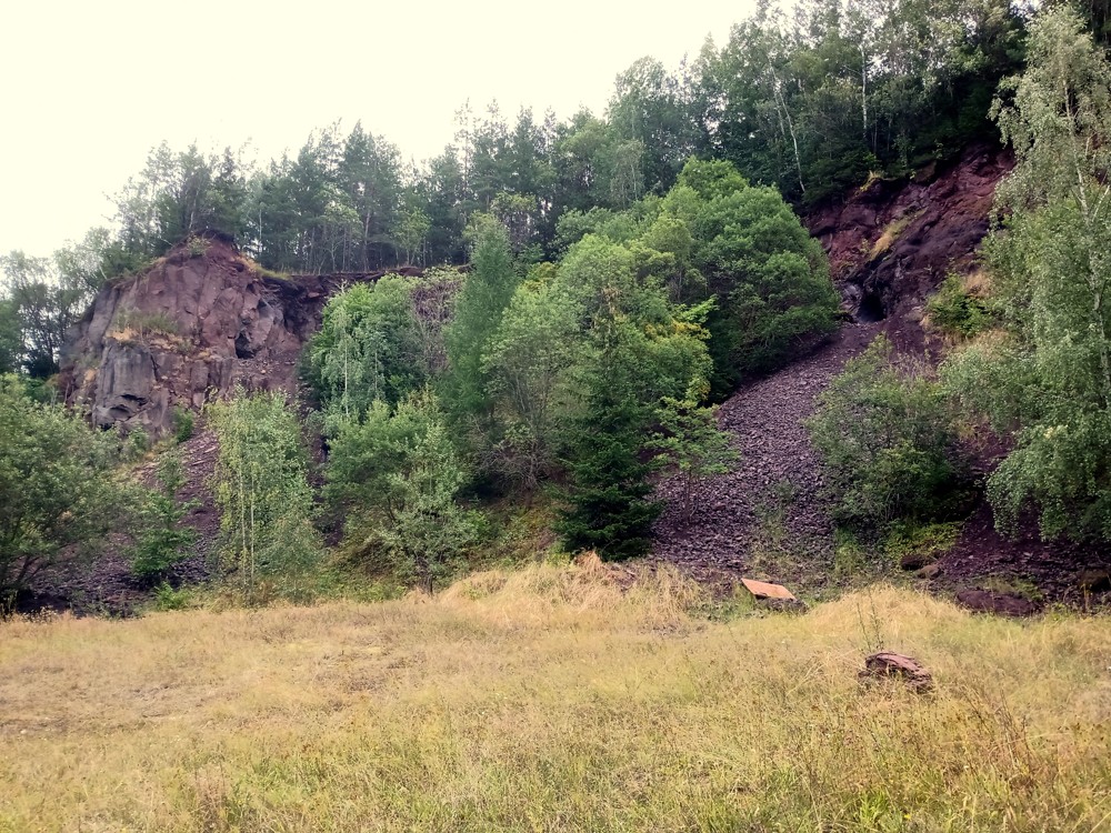 LOM HVĚZDA