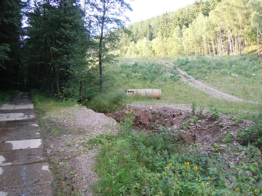 PANELOVÁ CESTA A HALDA ŠTOLY Č.3